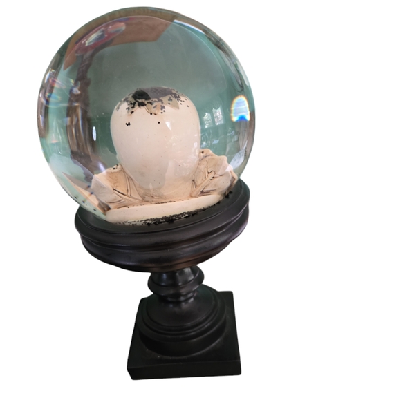 Moonlight Manor Day of the Dead Skull Snow Globe - Picture 3 of 8